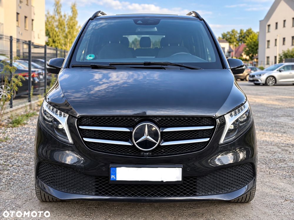 Mercedes-Benz Klasa V - 2