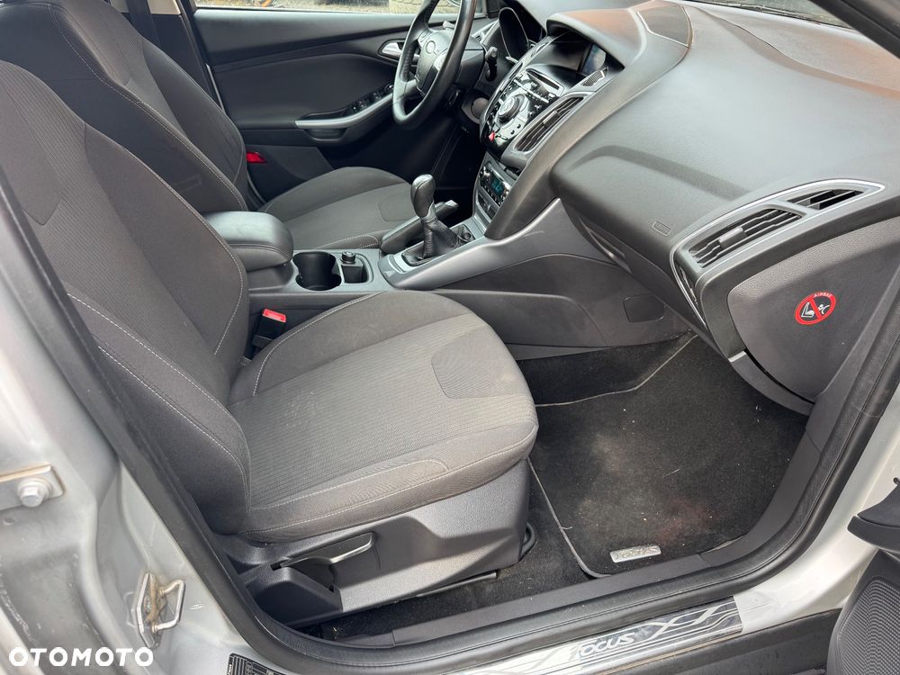 Ford Focus 1.6 Ti-VCT Titanium - 12