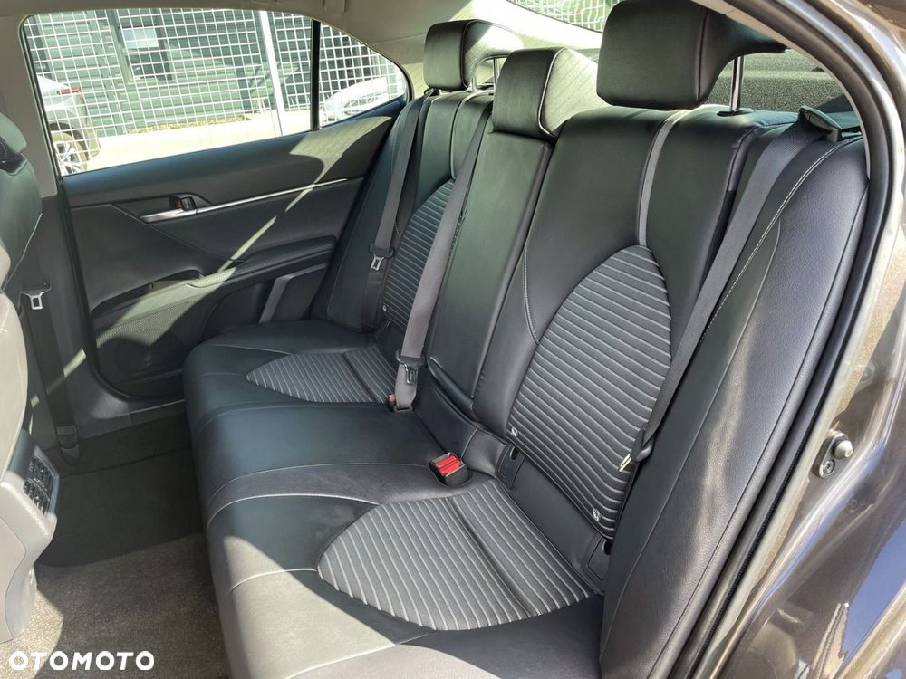 Toyota Camry 2.5 Hybrid Prestige CVT - 11