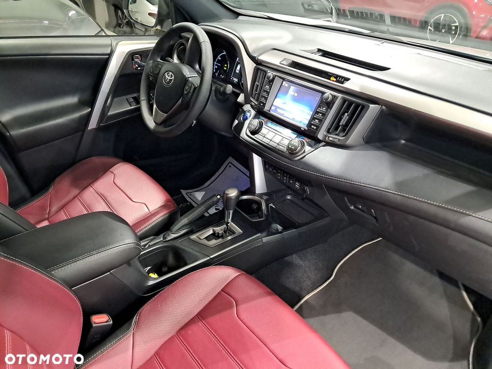 Toyota RAV4 - 9