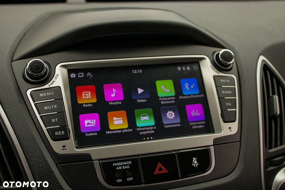 Hyundai ix35 1.7 CRDi 2WD blue Finale Gold - 38