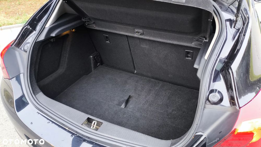Opel Astra 1.6 Turbo Innovation - 20