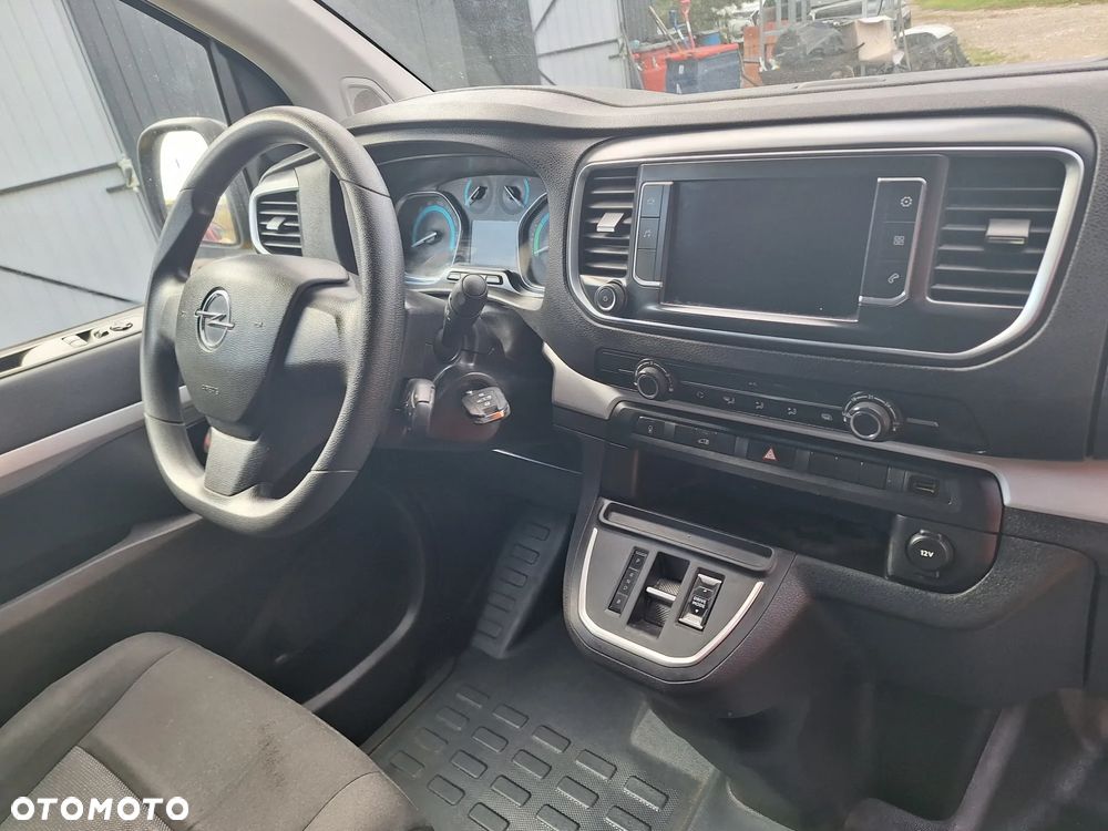 Opel E-VIVARO - 12