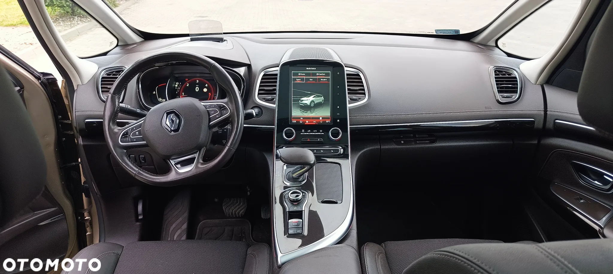 Renault Espace 1.6 dCi Energy Initiale Paris EDC 7os - 9