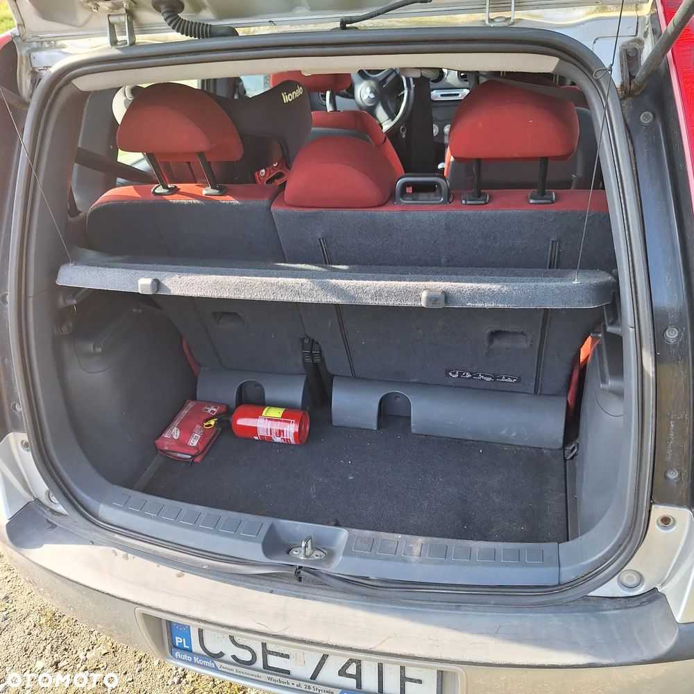 Mitsubishi Colt - 8