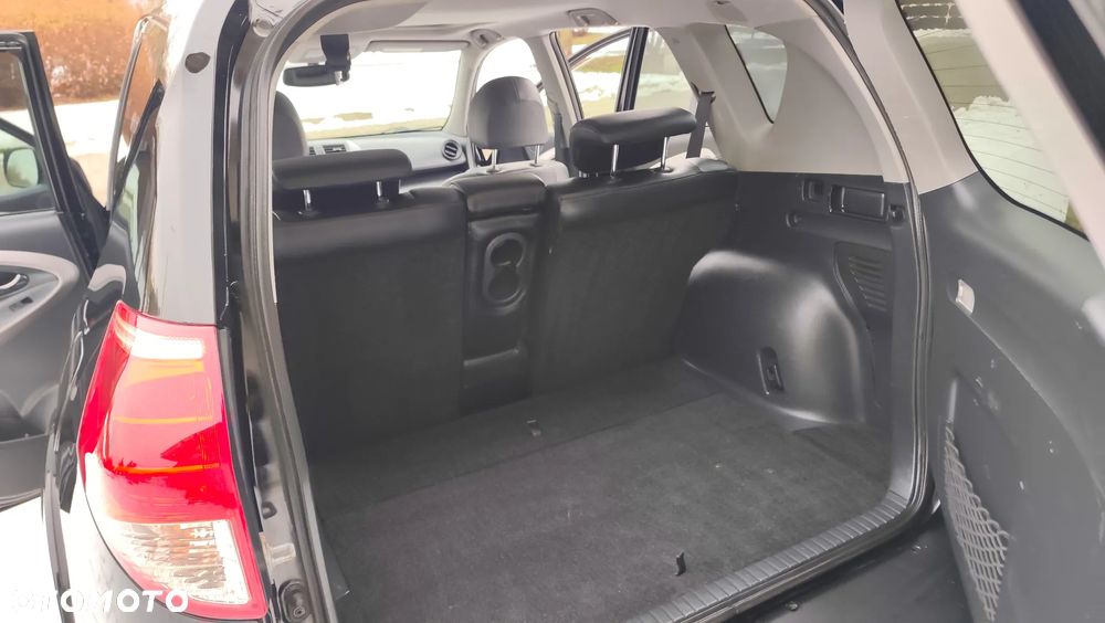 Toyota RAV4 2.2 D-CAT 4x4 Executive - 17