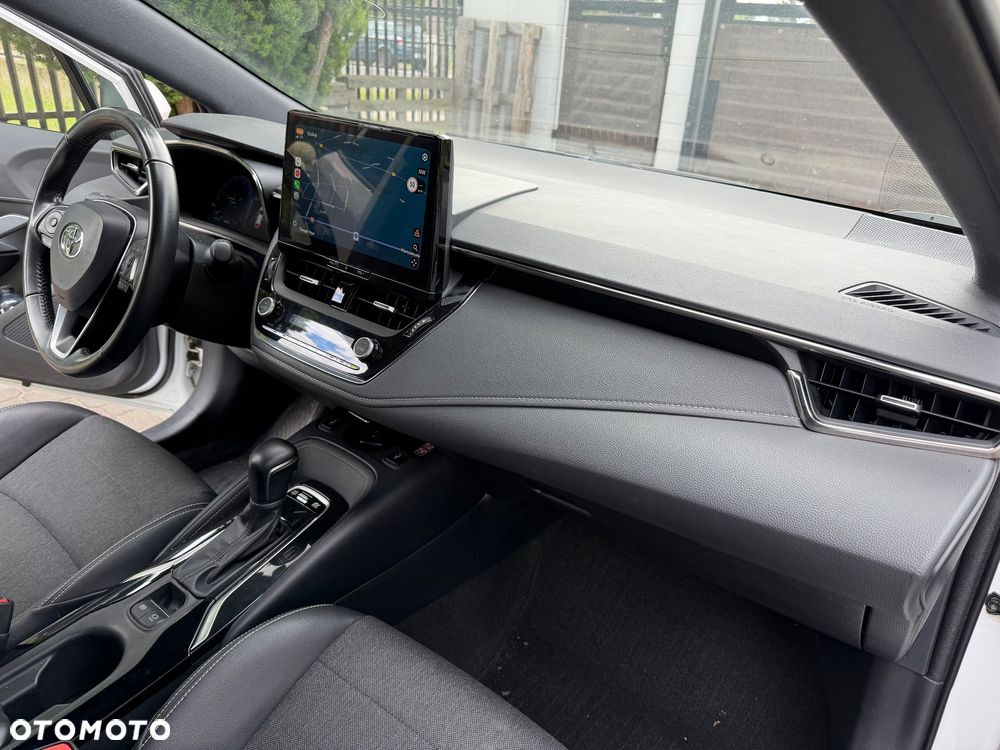 Toyota Corolla 1.8 Hybrid Executive - 22