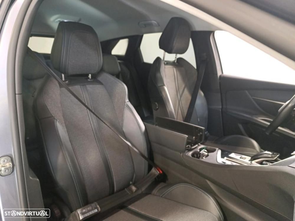 Peugeot 3008 - 8