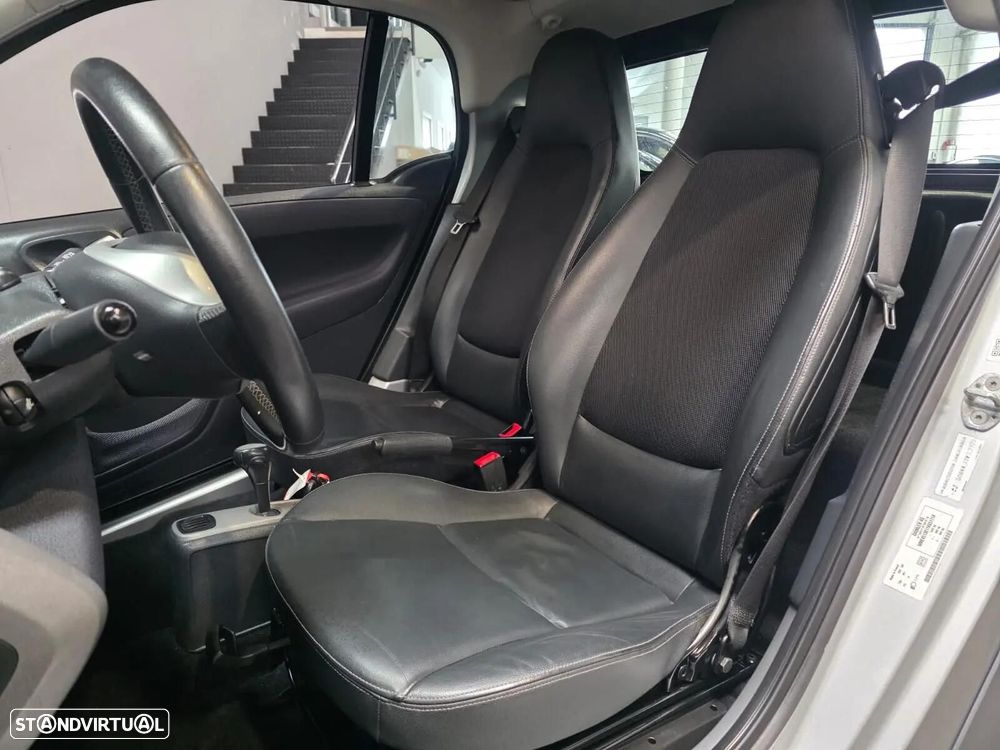 Smart ForTwo Coupé 0.8 cdi Passion 54 Softouch - 22
