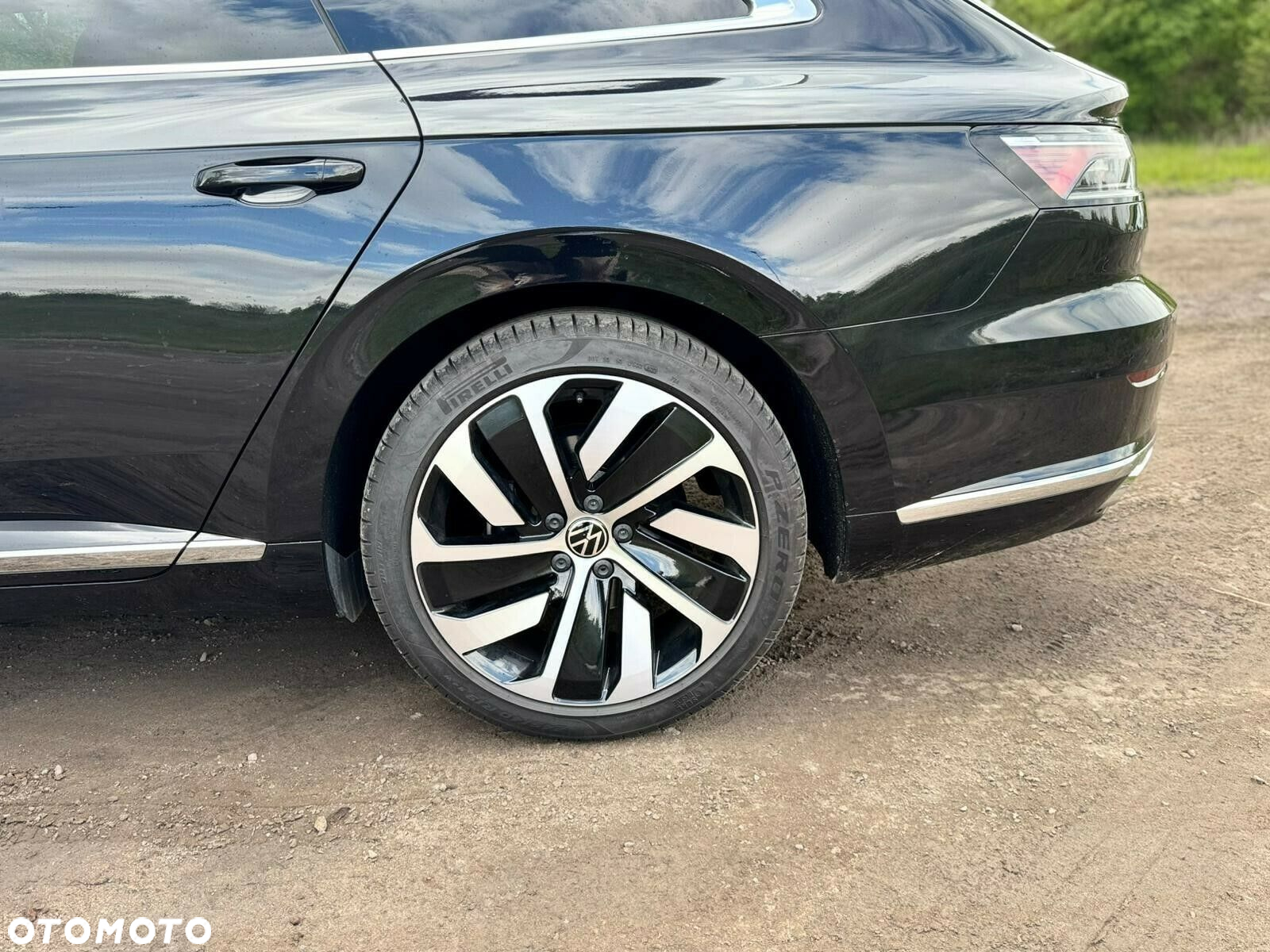 Volkswagen Arteon 2.0 TSI R-Line DSG - 19