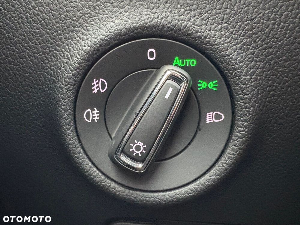 Skoda Superb 1.5 TSI Ambition DSG - 27