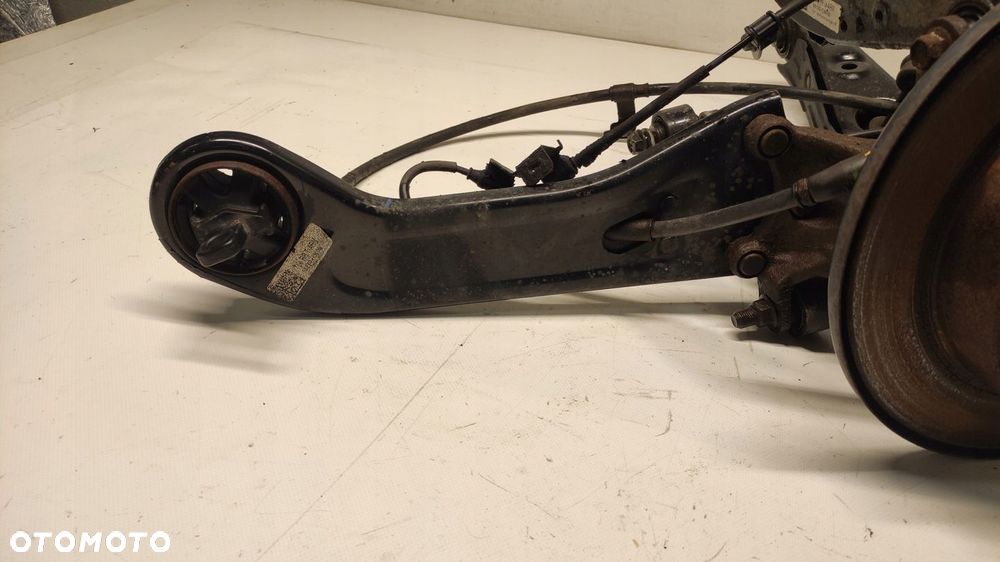 ZAWIESZENIE TYLNE LEWE HYUNDAI TUCSON II 15-21 2WD - 2