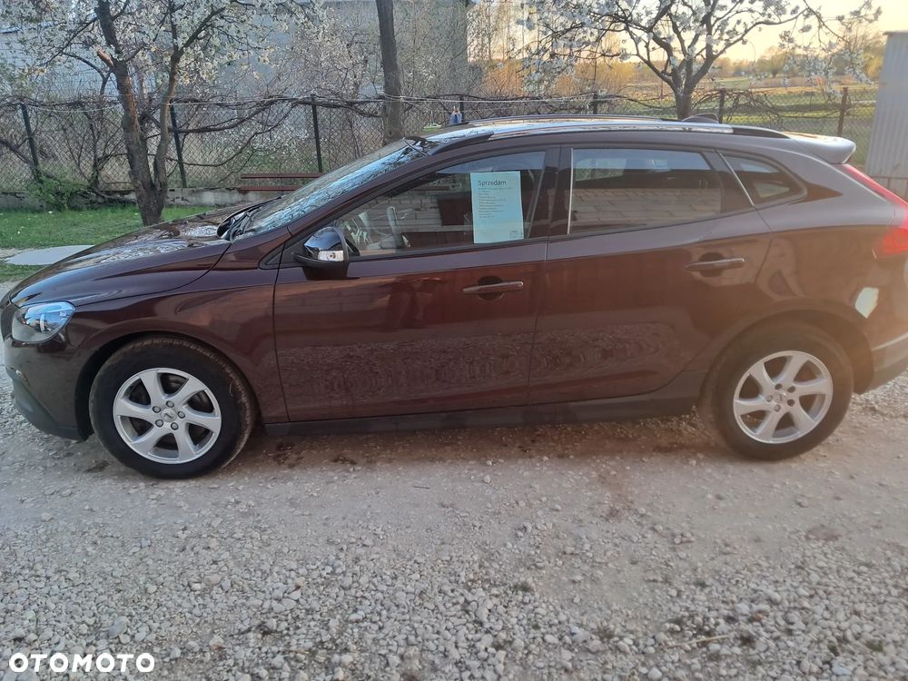 Volvo V40 Cross Country - 4