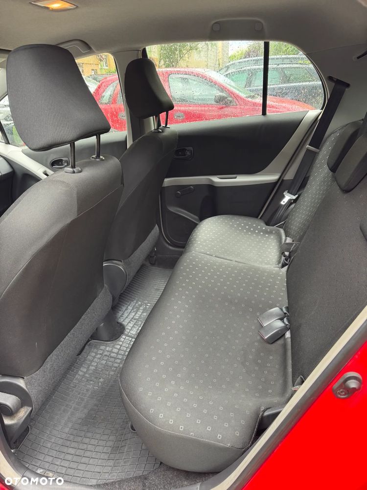Toyota Yaris 1.0 Luna - 9