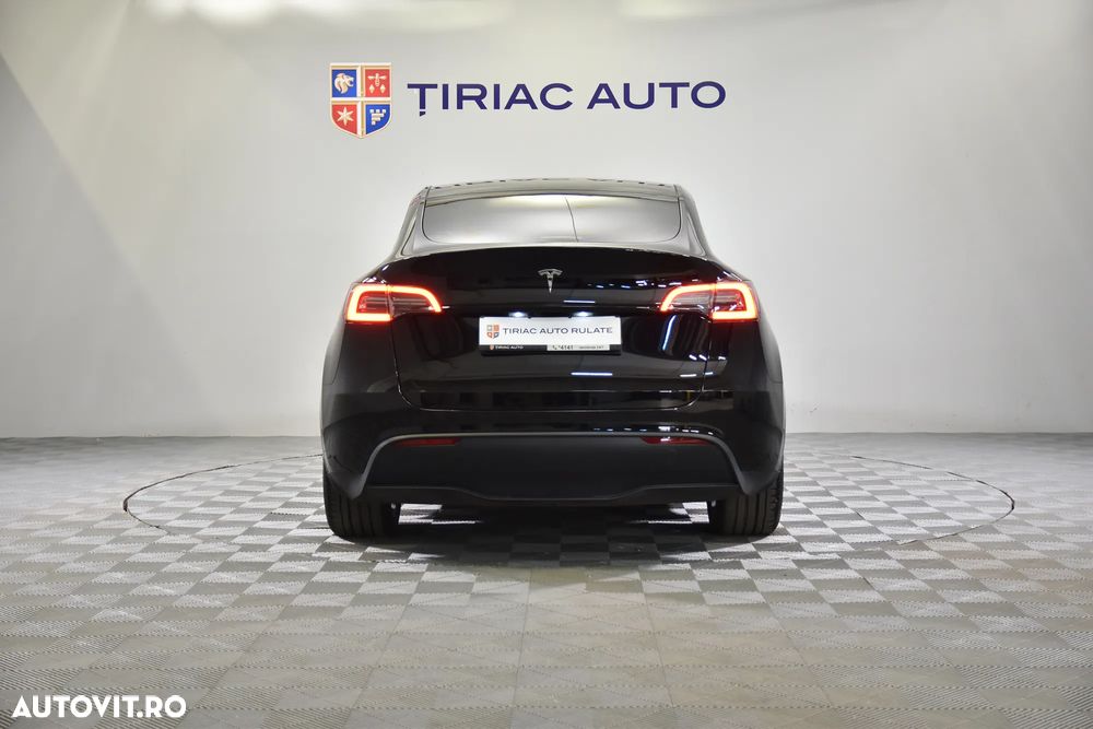 Tesla Model Y RWD - 4