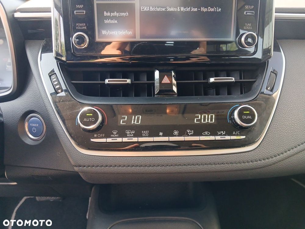 Toyota Corolla 1.8 Hybrid Comfort - 28