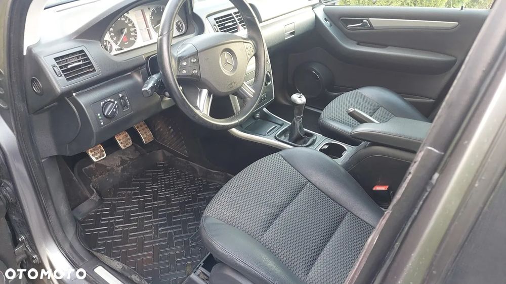 Mercedes-Benz Klasa B - 9