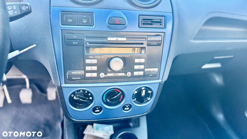 Ford Fiesta 1.4 Ambiente - 8