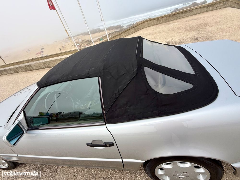 Mercedes-Benz SL 320 Standard - 10