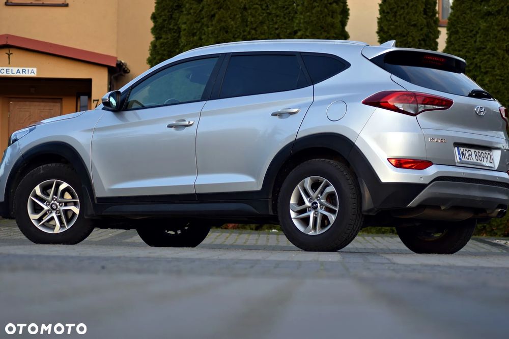 Hyundai Tucson 2.0 CRDi 4WD Automatik Style - 4