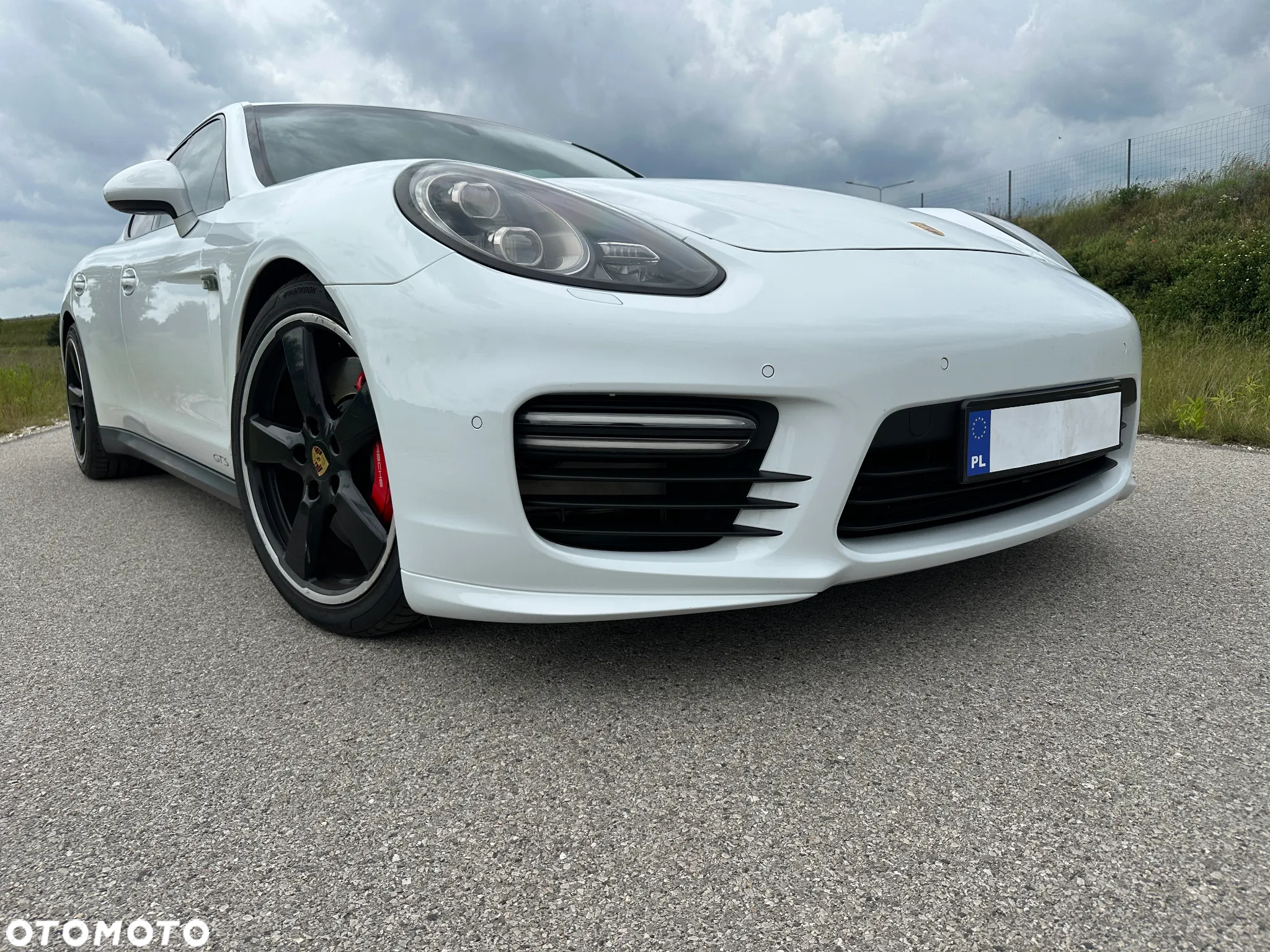 Porsche Panamera GTS PDK - 17