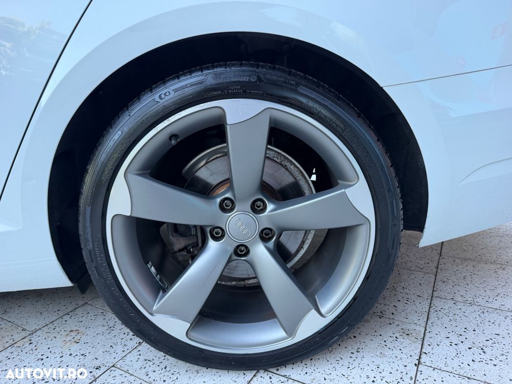 Audi A4 Avant 2.0 TDI S tronic quattro - 20