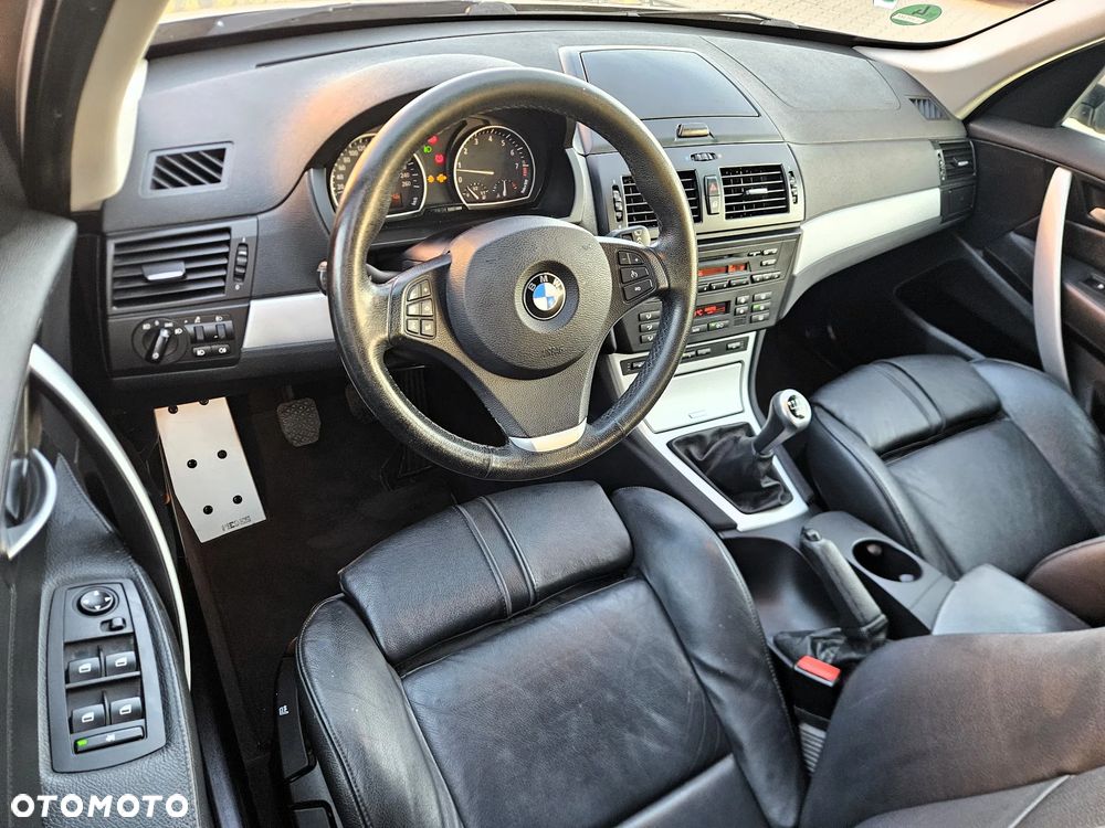 BMW X3 xDrive25i Edition Exclusive - 8