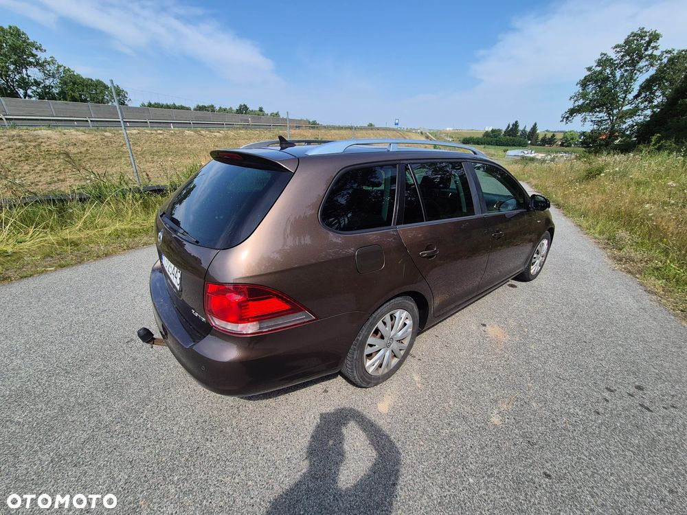 Volkswagen Golf - 2
