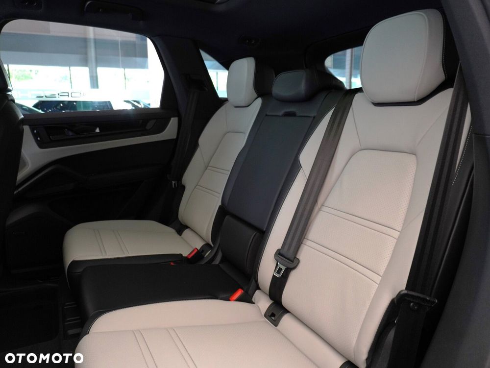 Porsche Cayenne Black Edition - 34