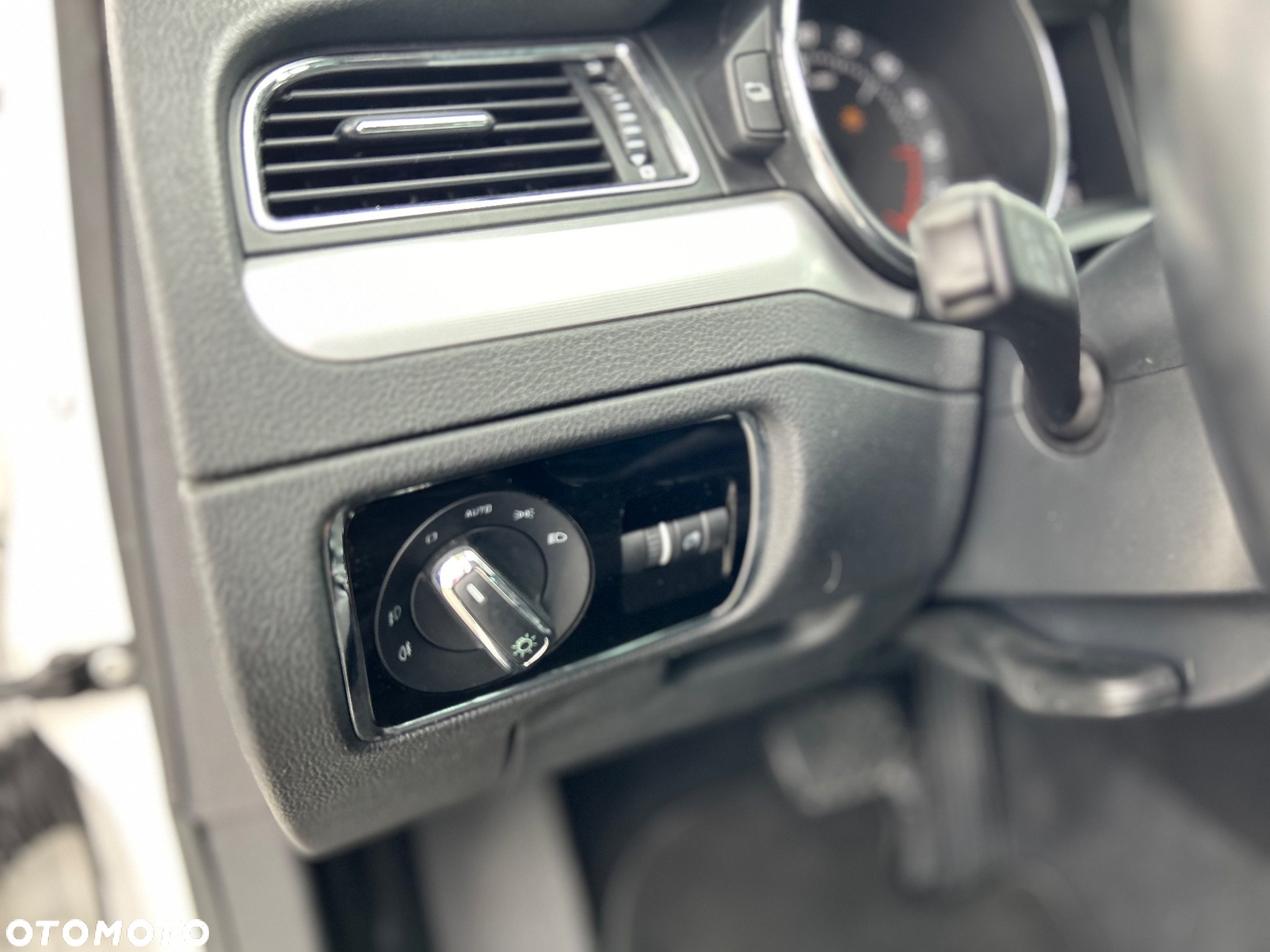 Skoda Superb Combi 2.0 TDI 4x4 DSG AllDrive - 18