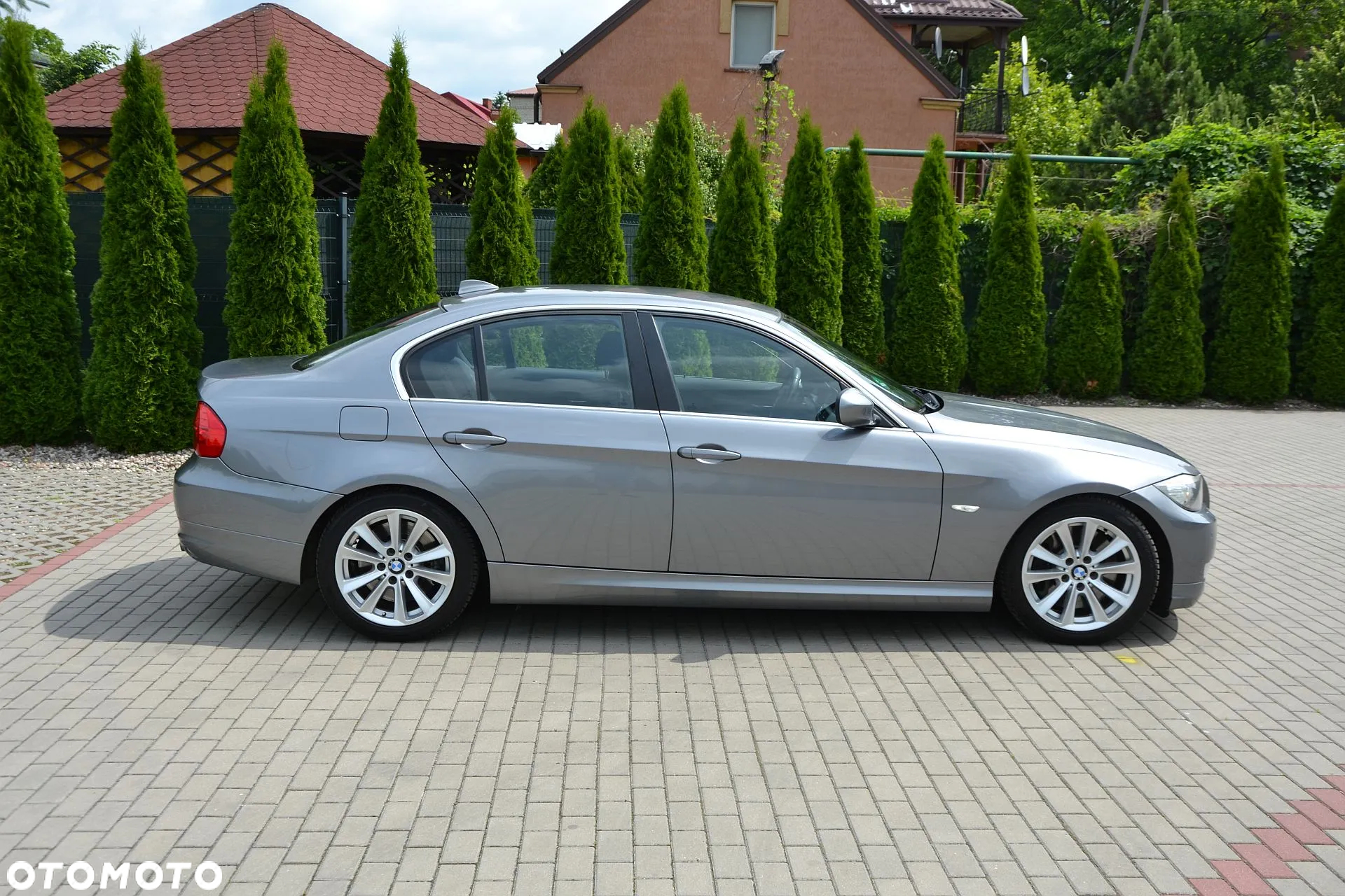 BMW Seria 3 335d DPF Edition Exclusive - 12