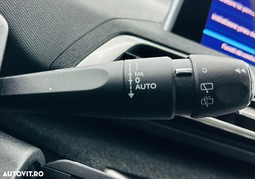 Peugeot 3008 PureTech 130 Stop & Start GPF Allure - 28