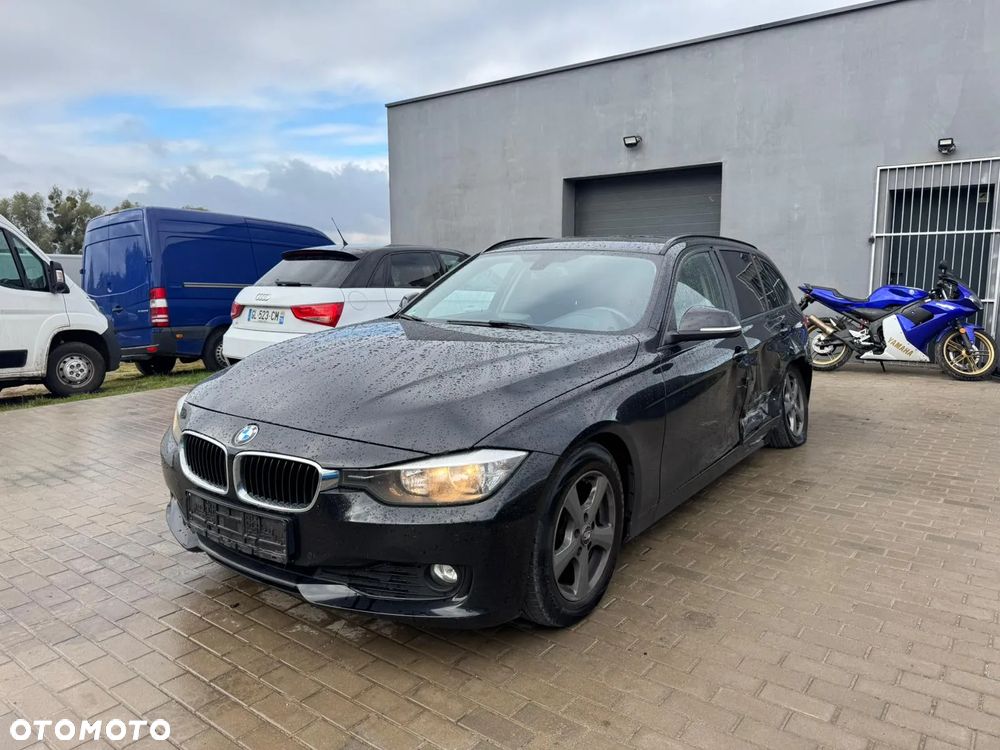 BMW Seria 3 318d Touring Luxury Line - 2