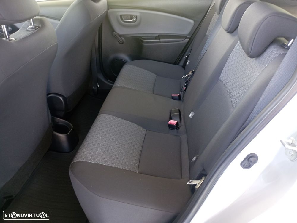 Toyota Yaris 1.4 D-4D Comfort - 7