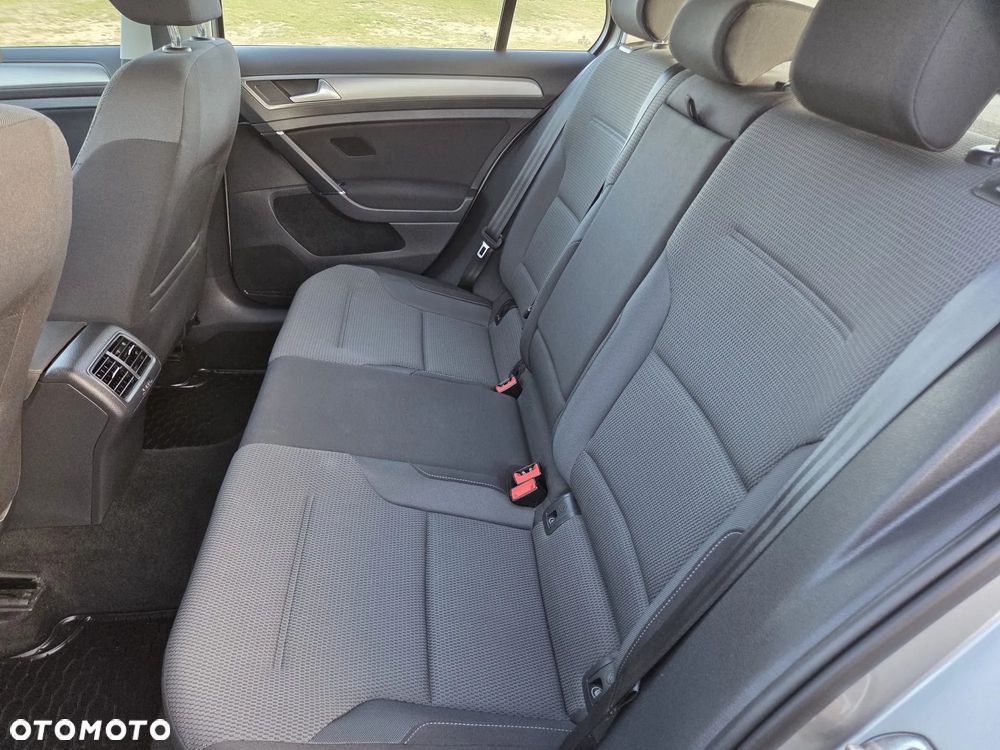 Volkswagen Golf 1.6 TDI BlueMotion Technology Trendline - 17