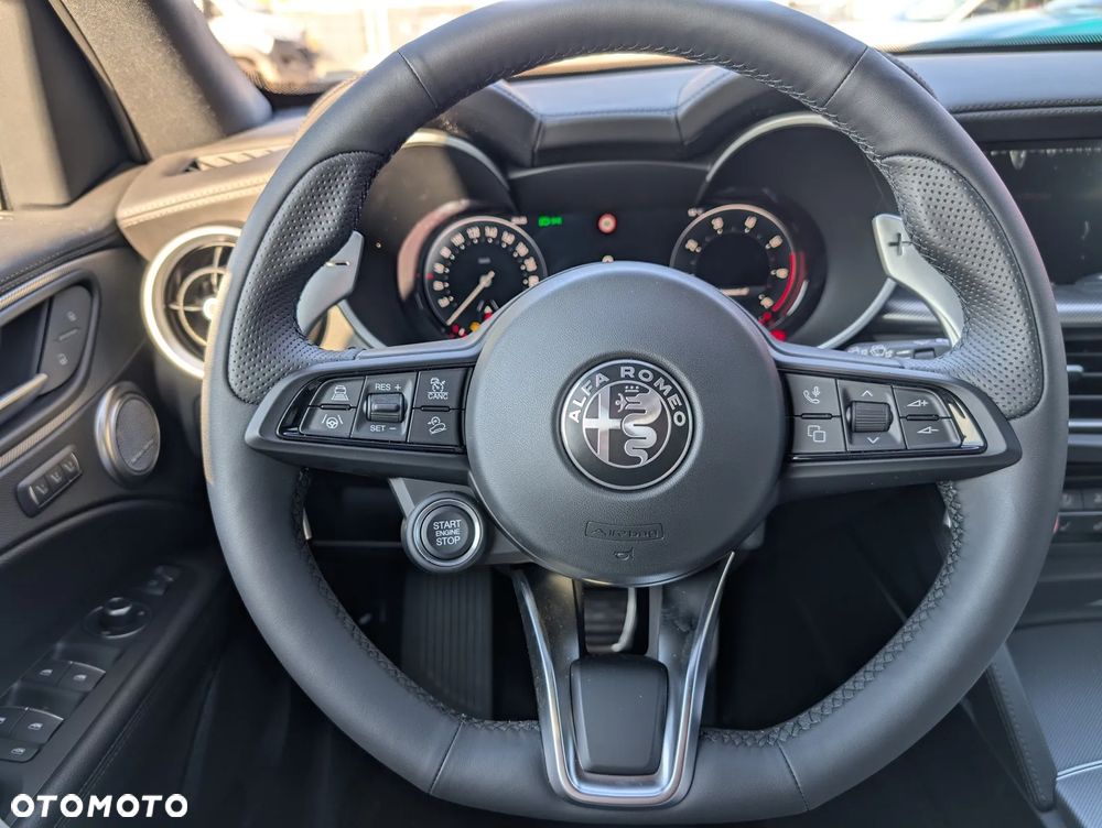 Alfa Romeo Stelvio 2.0 Turbo Veloce Q4 - 10