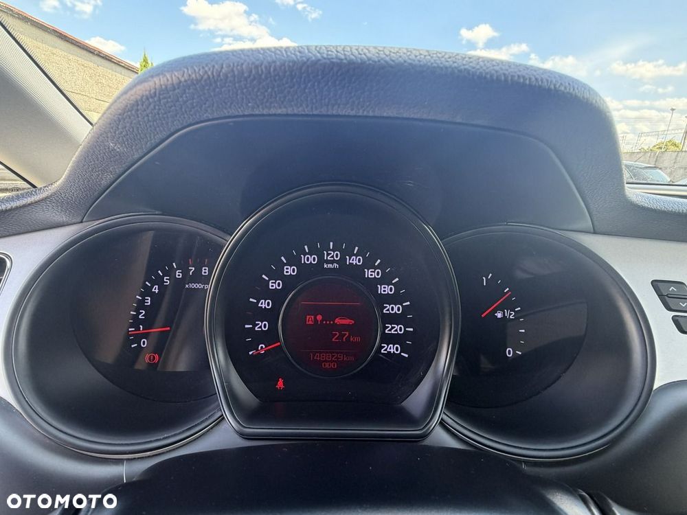 Kia Ceed - 31