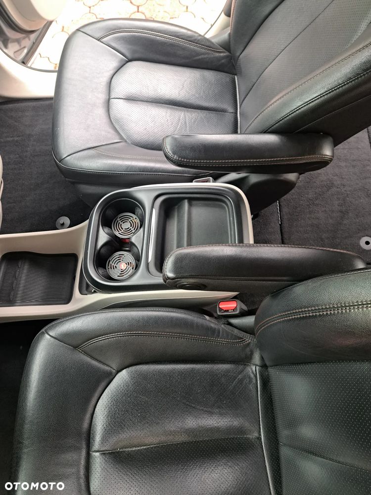 Chrysler Pacifica - 20