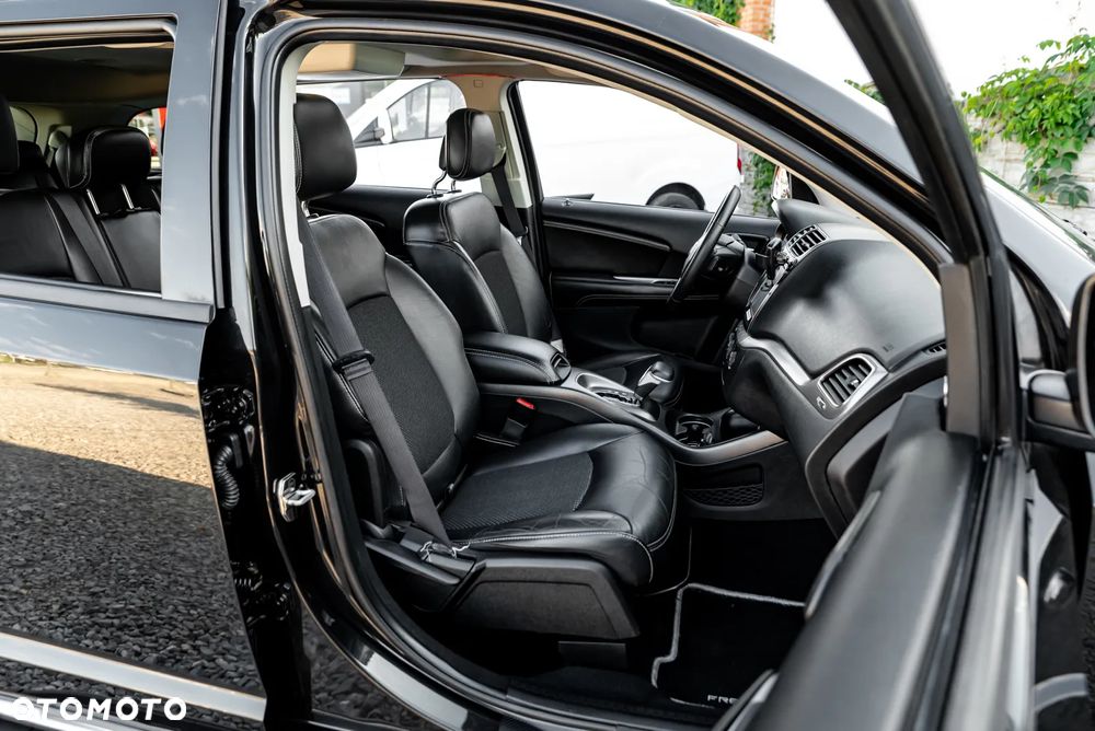 Fiat Freemont 2.0 Multijet 16V DPF Automatik Allrad Lounge - 26