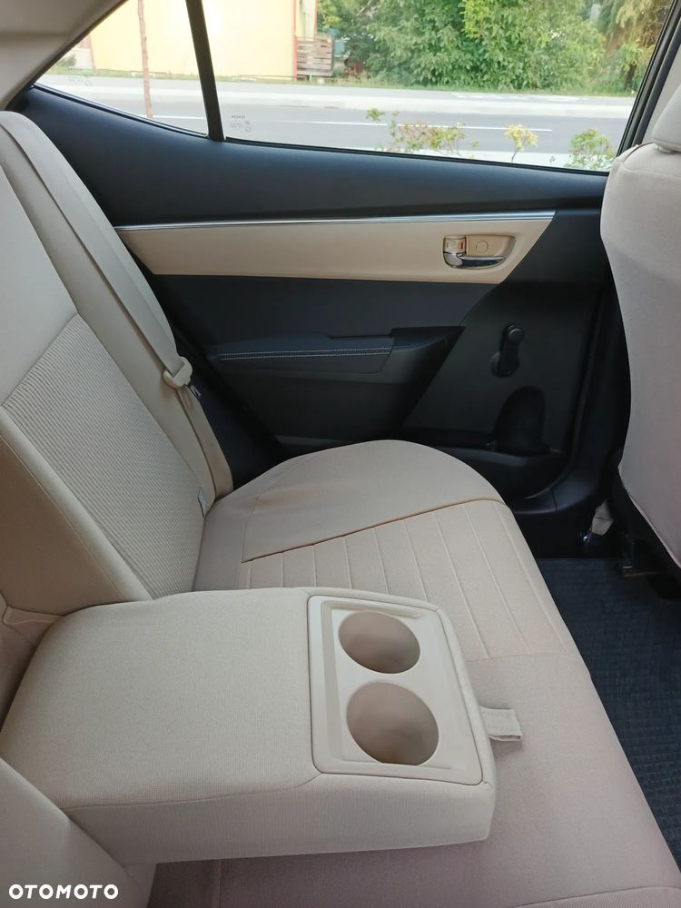 Toyota Corolla 1.6 Prestige EU6 - 11