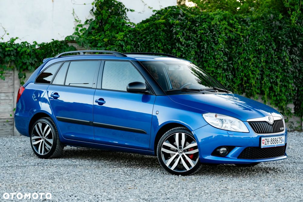 Skoda Fabia 1.4 TSI DSG RS - 4