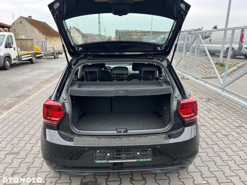 Volkswagen Polo - 11