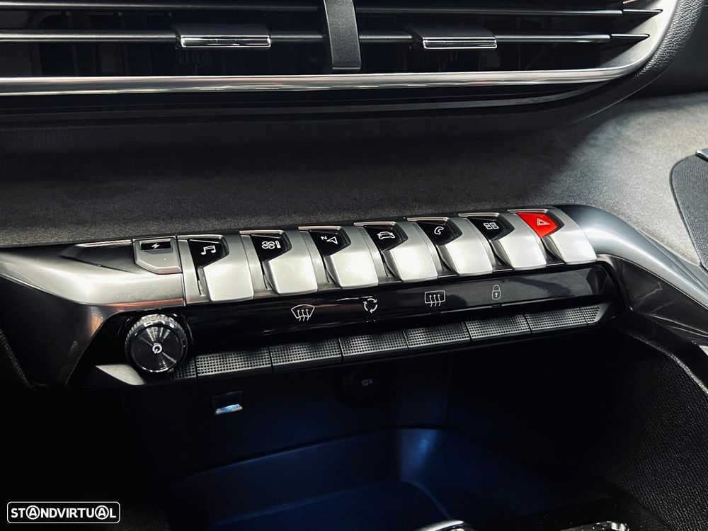 Peugeot 3008 1.6 Hybrid Allure e-EAT8 - 25