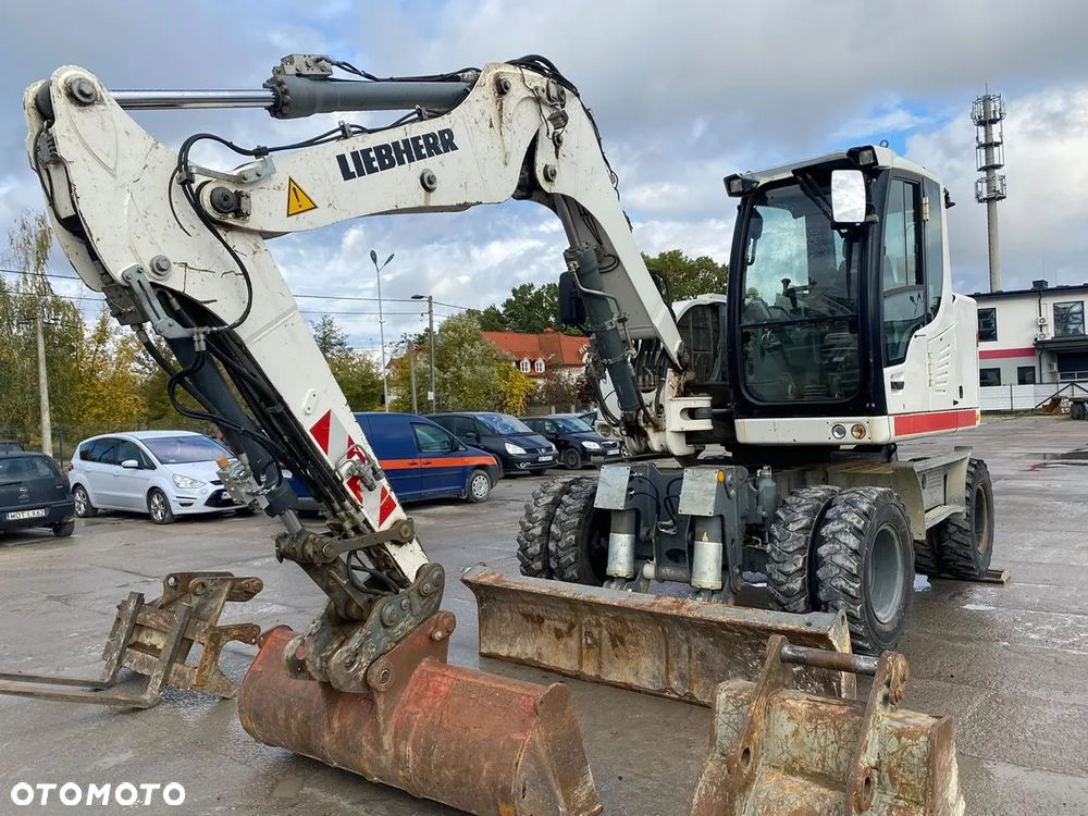 Liebherr A912 Compact / 2 Łyżki + Widły / - 1