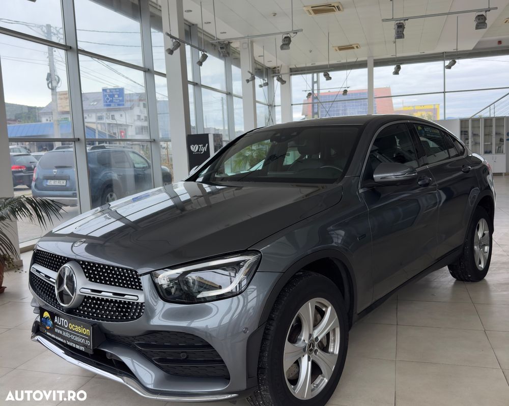 Mercedes-Benz GLC Coupe 300 de 4Matic 9G-TRONIC AMG Line - 4