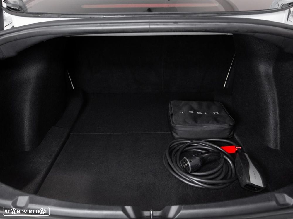 Tesla Model 3 Long-Range Dual Motor AWD - 13