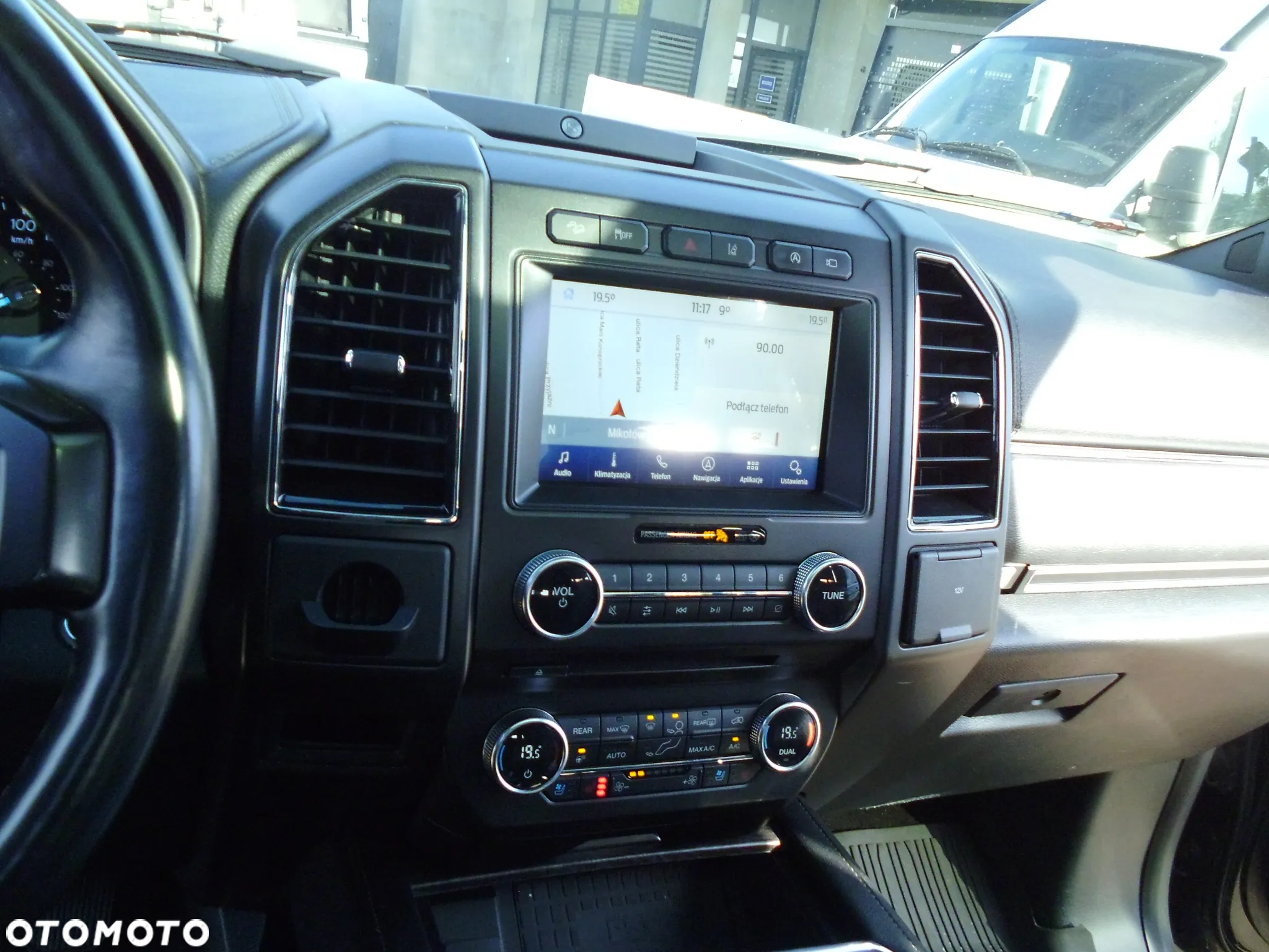 Ford Expedition - 22