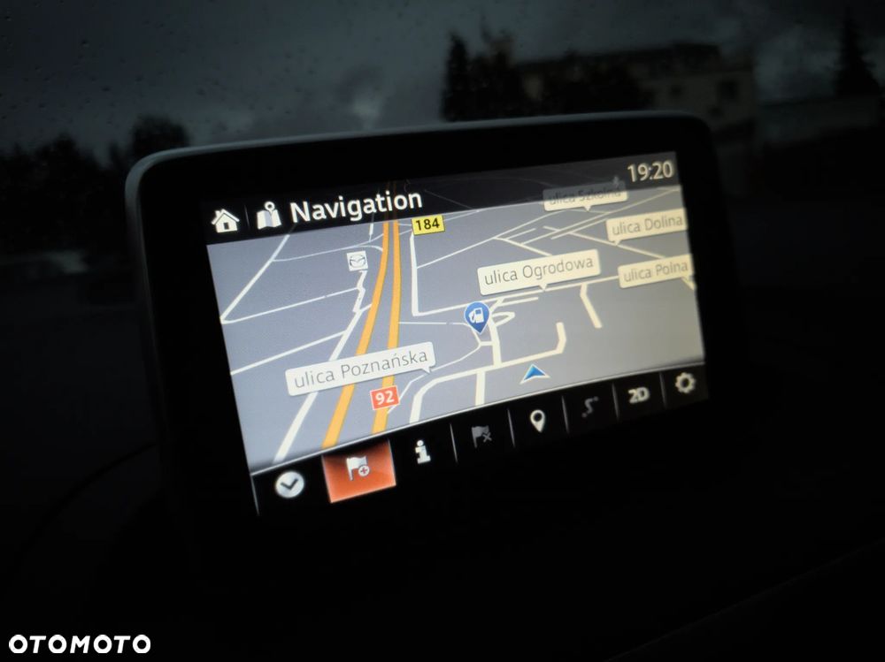 Mazda 3 SKYACTIV-G 120 NAKAMA - 21