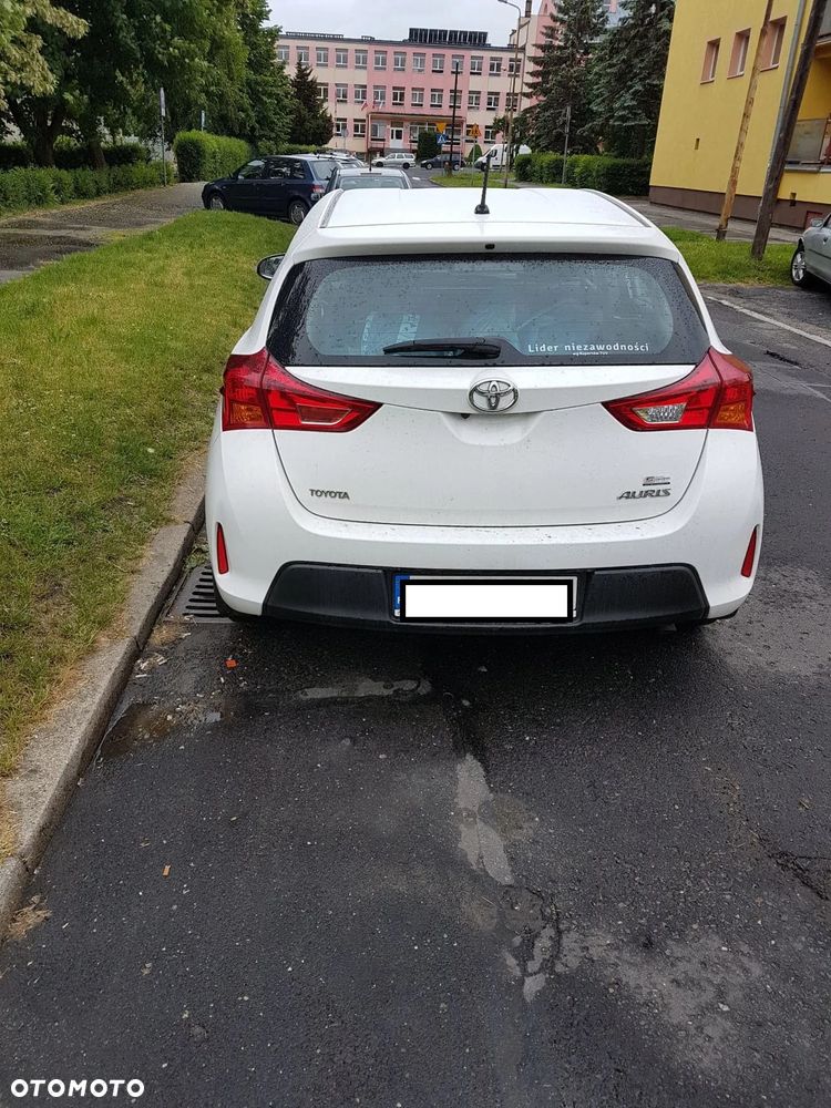 Toyota Auris 1.4 D-4D Life - 3