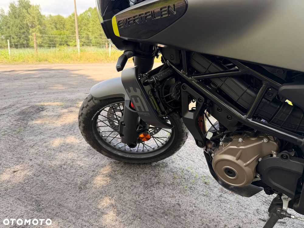 Husqvarna Svartpilen - 4